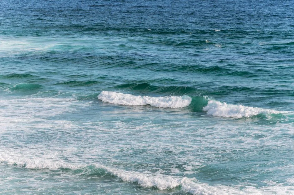 Atlantic Ocean Devours Nigeria's 'Happy City' — 10,000 Flee — Environment Nature