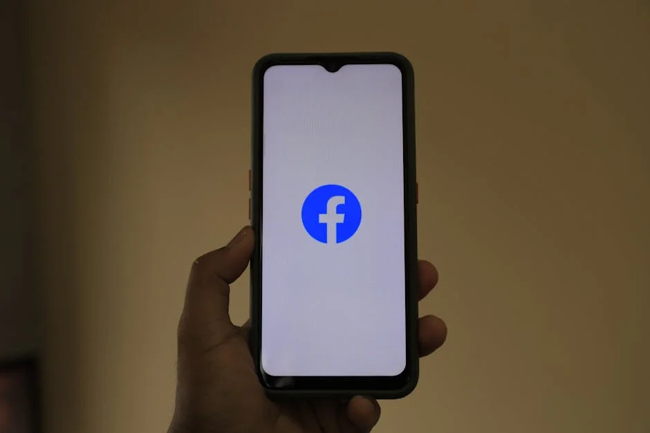 Australia Demands Facebook Better Enforce Under-16 Ban — Parents Fear Tech Giants' Power — Economy Business