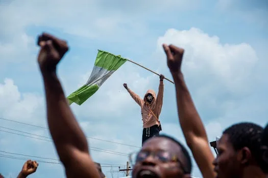 EFCC raises alarm over rising number of petitions on investment, forex-related scams  VANGUARD NEWS