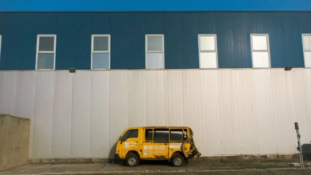 Gas explosion razes building in Lagos