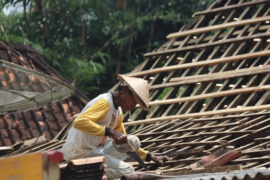 Governo Unveils New Labor Reforms Amid Economic Pressure