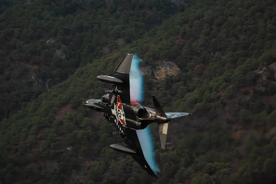 Indian Air Force's Sukhoi Su-30 Crashes in Assam: Search Operations Underway — Economy Business