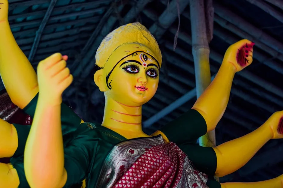 Mamata Faces Suvendu in Bhabanipur — West Bengal's Final Vote Sparks Local Tensions — Politics Governance