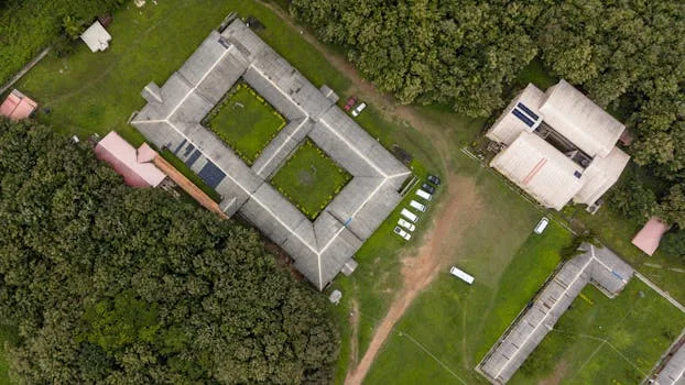 Osun Assembly overturns Aregbesola’s legacies, repeals state’s anthem, crest, flag law