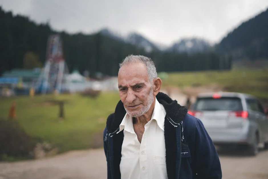 Point-Blank Gunshot Misses Kashmir Politician Farooq Abdullah - Video Reveals Narrow Escape