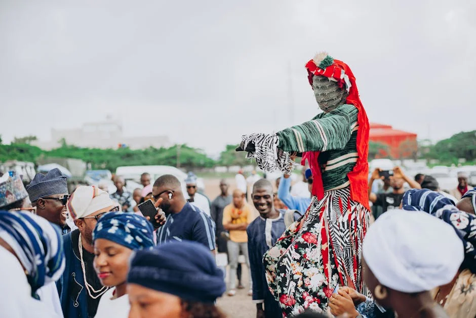 Sanwo-Olu Gifts Workers 50k — Will It Beat Lagos Inflation? — Economy Business