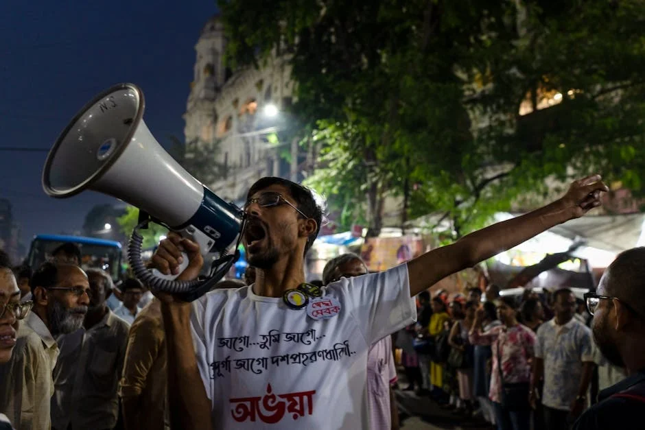 West Bengal Elections Marred by Violence and EVM Glitches — Early Reports — Economy Business